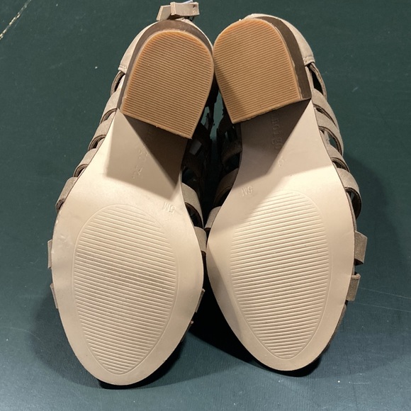 NWOT SEXY INDIGO RD Cutout BOOT SHOES Sz 5M; Tan Suede; Open Toe; Zipper entry - Picture 5 of 8